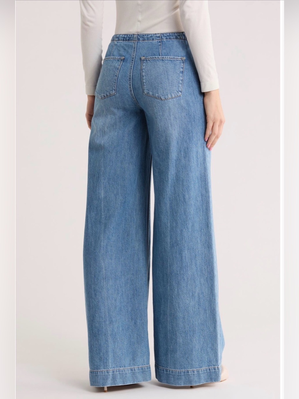 Alice + Olivia Light Blue Wide-Leg Denim Jeans